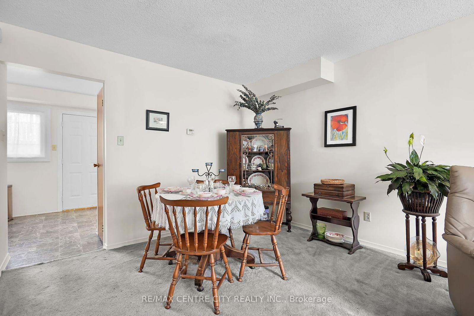 320 Westminster Ave, unit 119 for sale - image #9