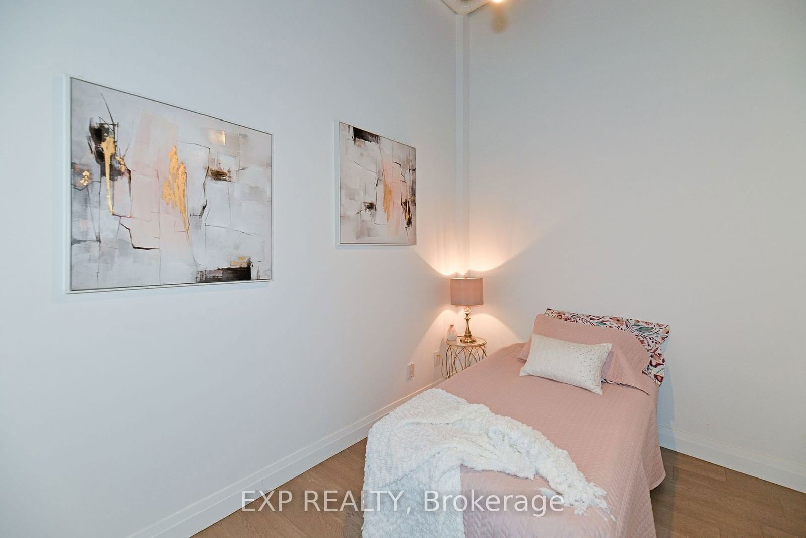 11 Rebecca St, unit 204 for sale - image #23