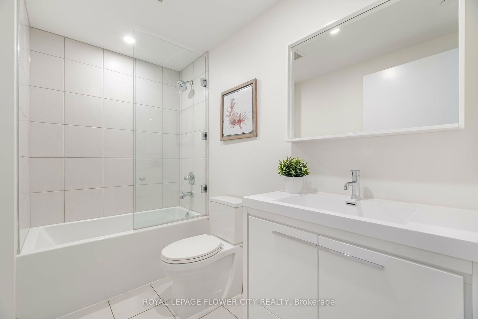 212 King William St, unit 604 for sale - image #16