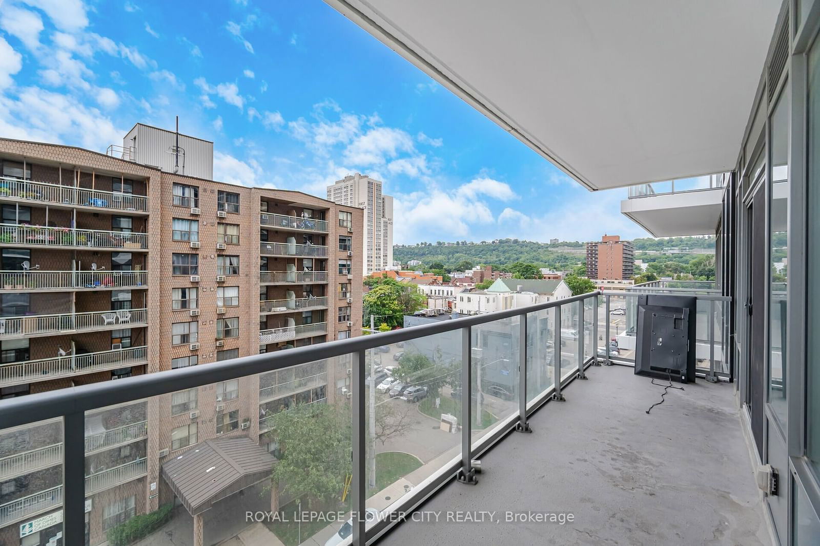 212 King William St, unit 604 for sale - image #25