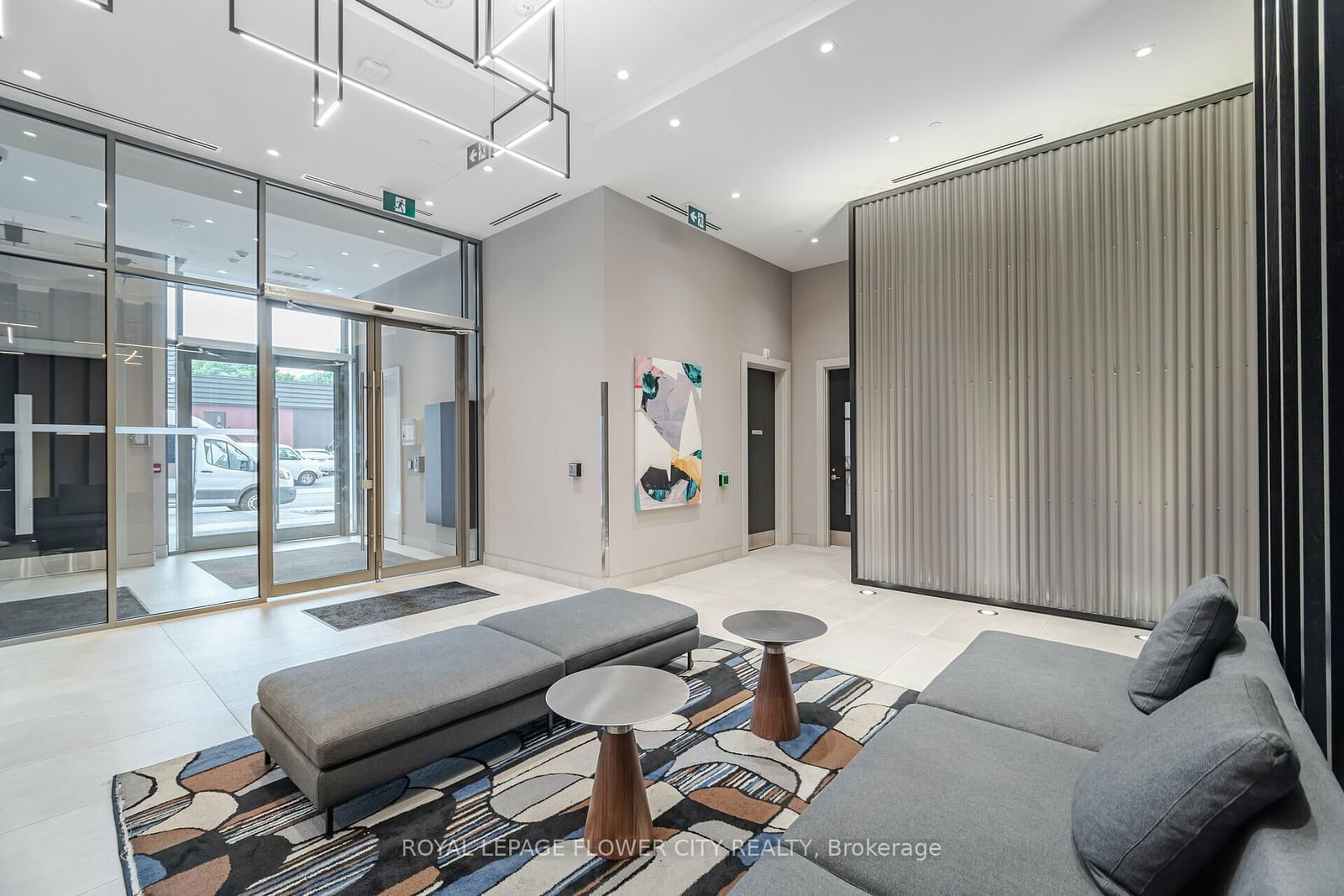 212 King William St, unit 604 for sale - image #3