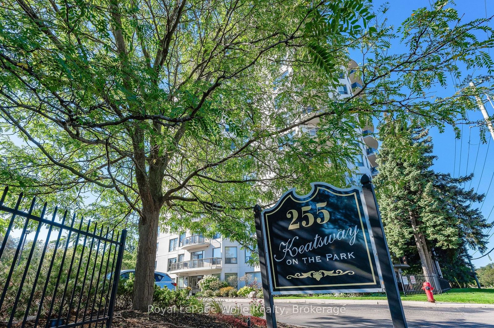 255 Keats Way W, unit 907 for sale - image #2