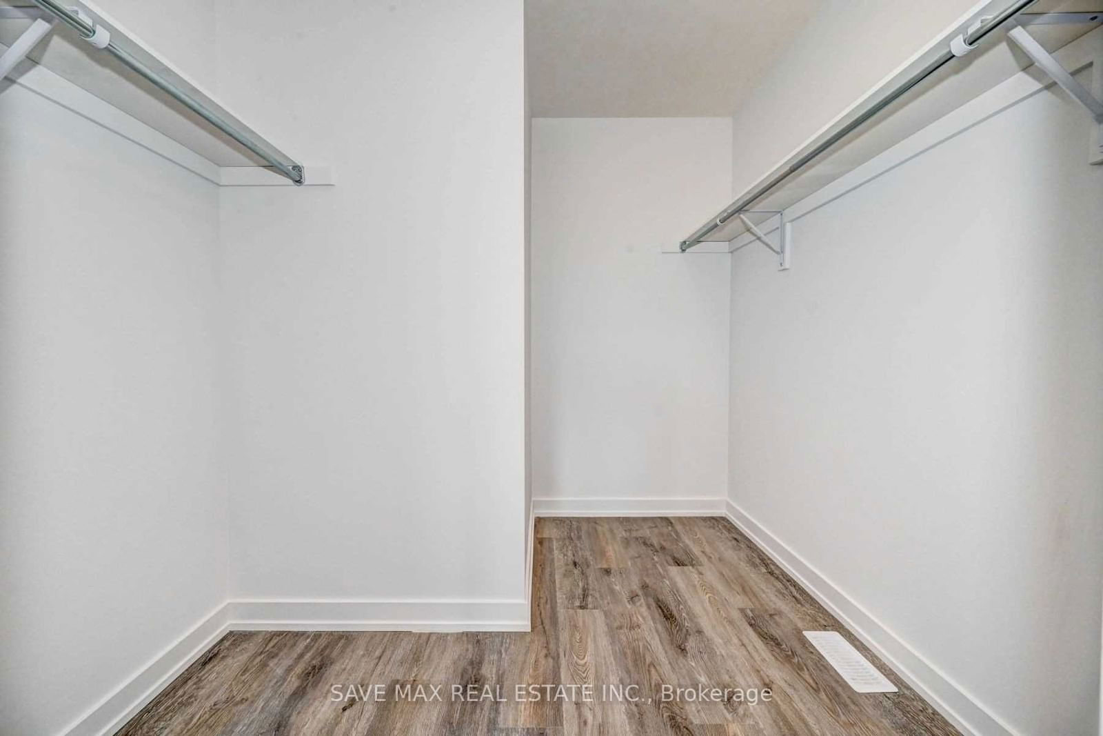 205 West Oak Tr, unit 15 for rent - image #20