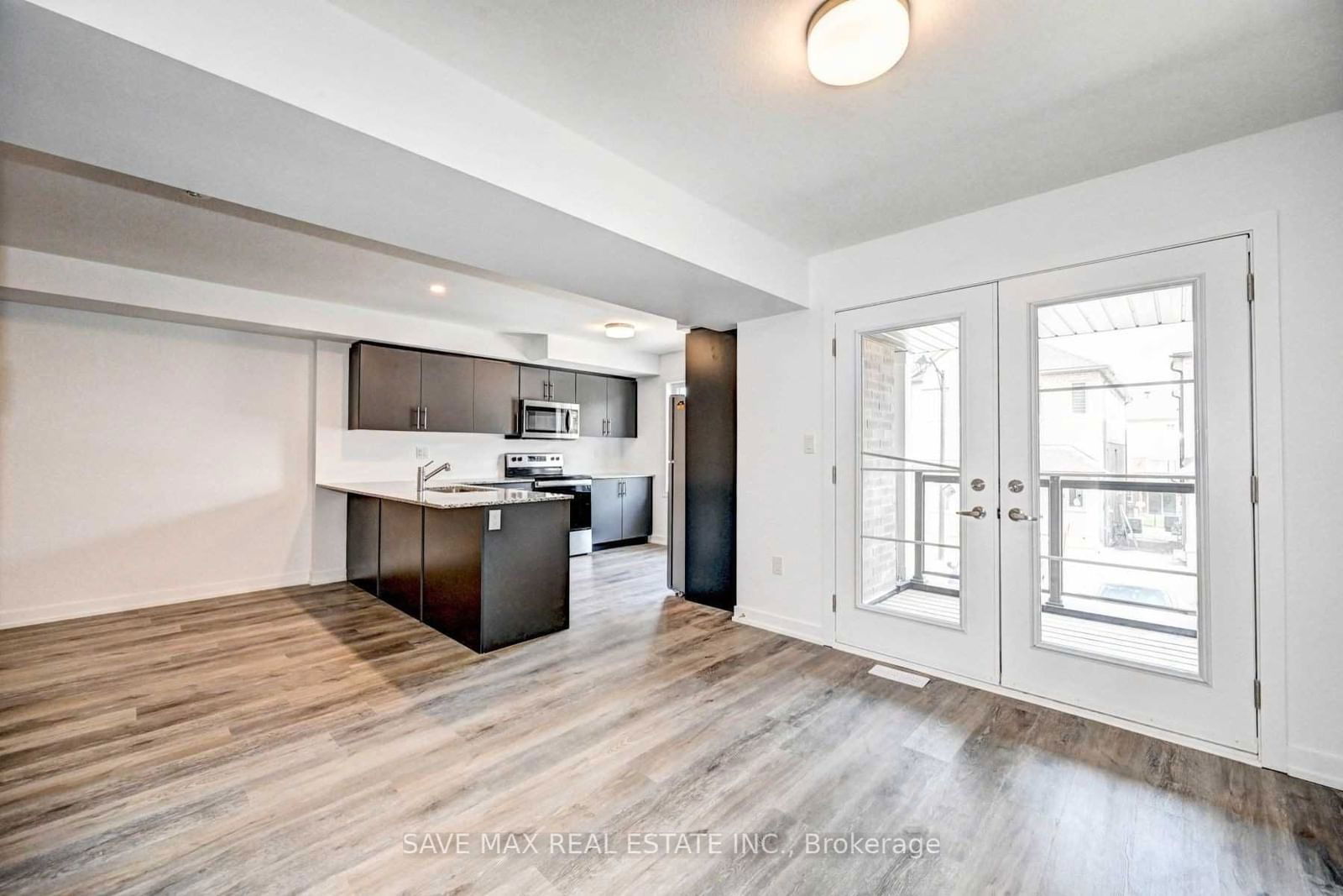 205 West Oak Tr, unit 15 for rent - image #7