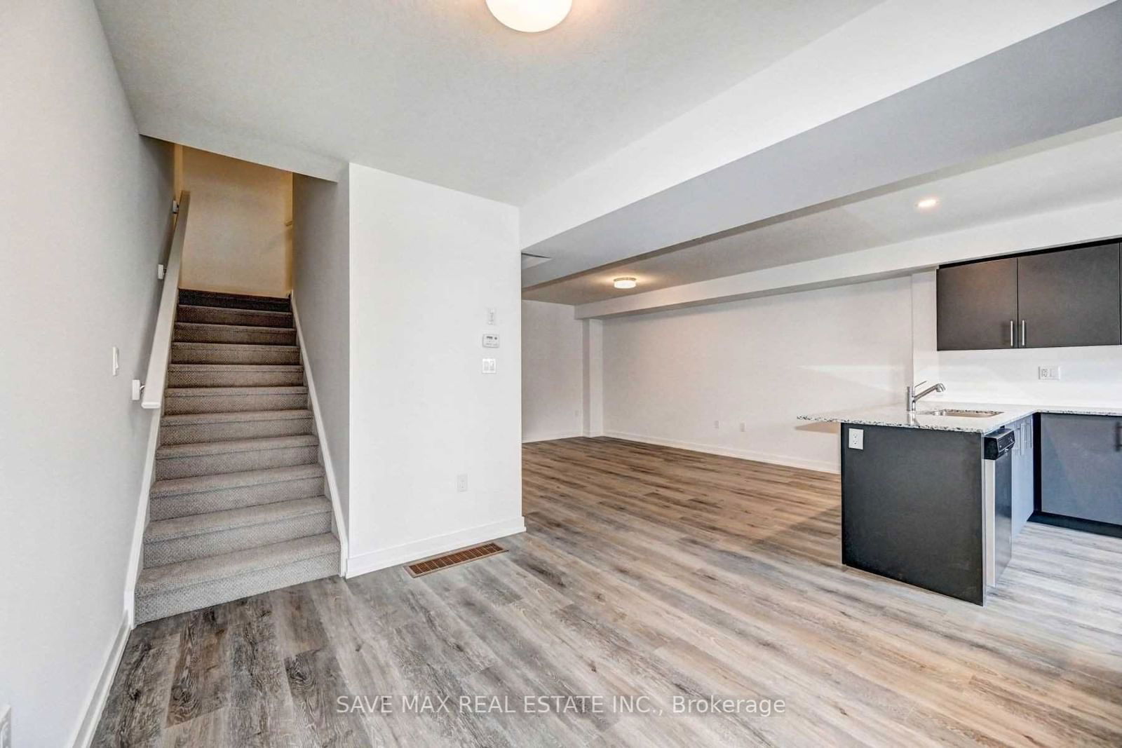 205 West Oak Tr, unit 15 for rent