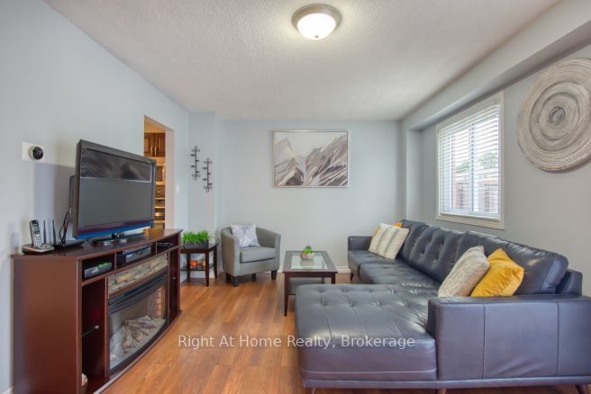 386 Highland Rd W, unit 38 for sale - image #10