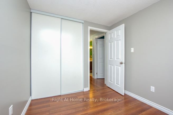 386 Highland Rd W, unit 38 for sale - image #22