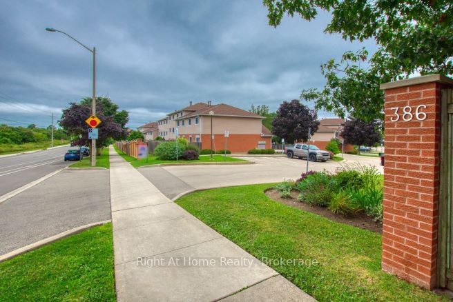 386 Highland Rd W, unit 38 for sale - image #4