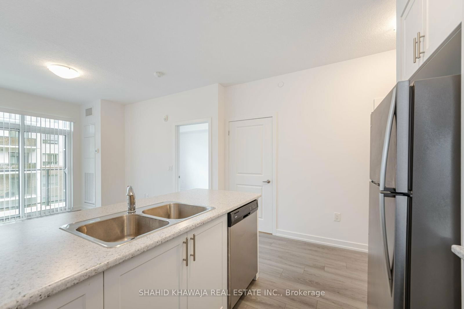 5055 Greenlane Rd, unit 426 for sale - image #12