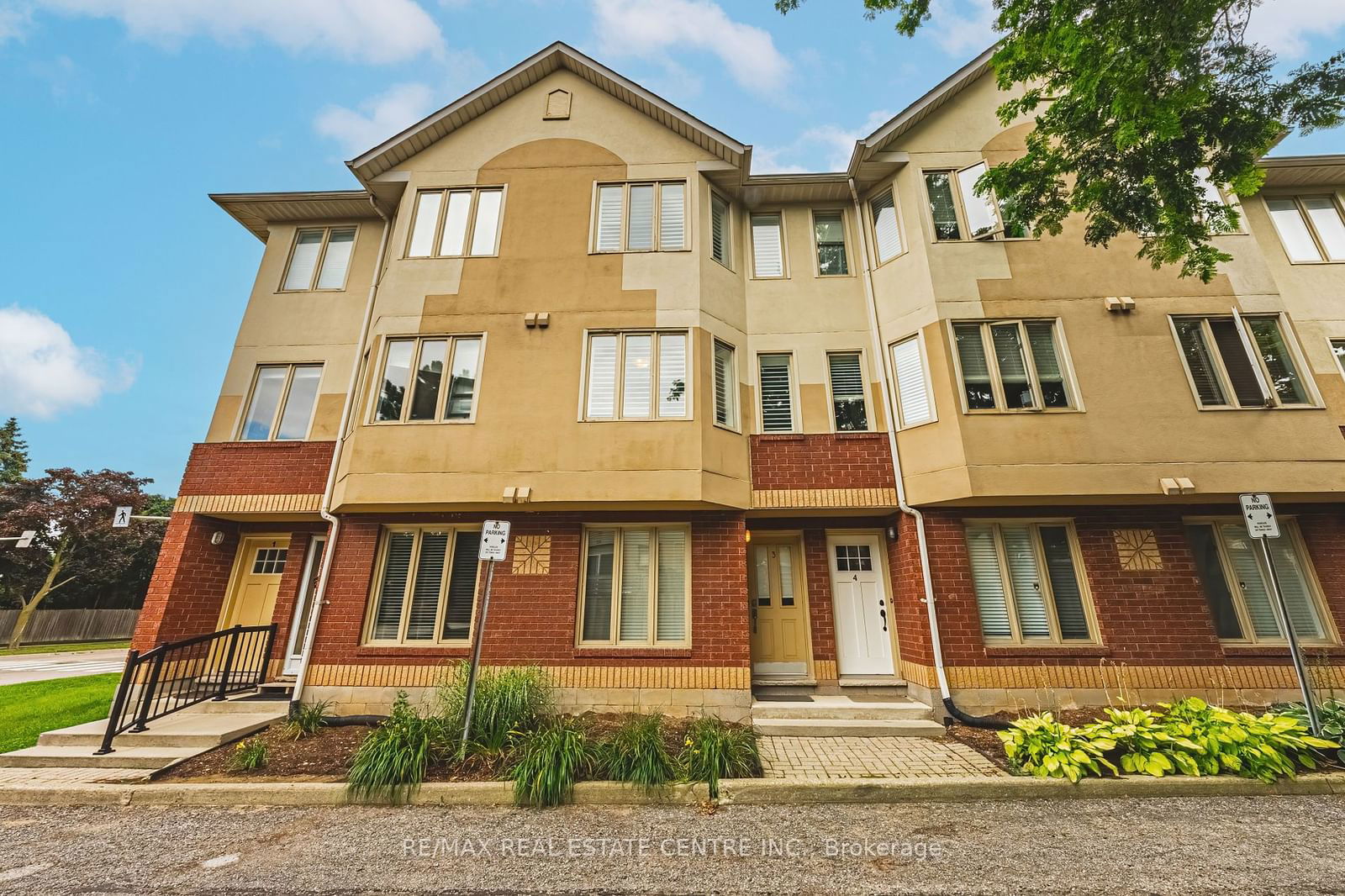 266 Limeridge Townhomes, Hamilton, Toronto