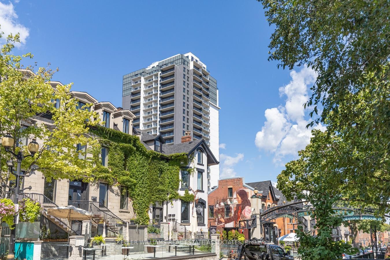 15 Queen St S, unit 1502 for sale - image #2