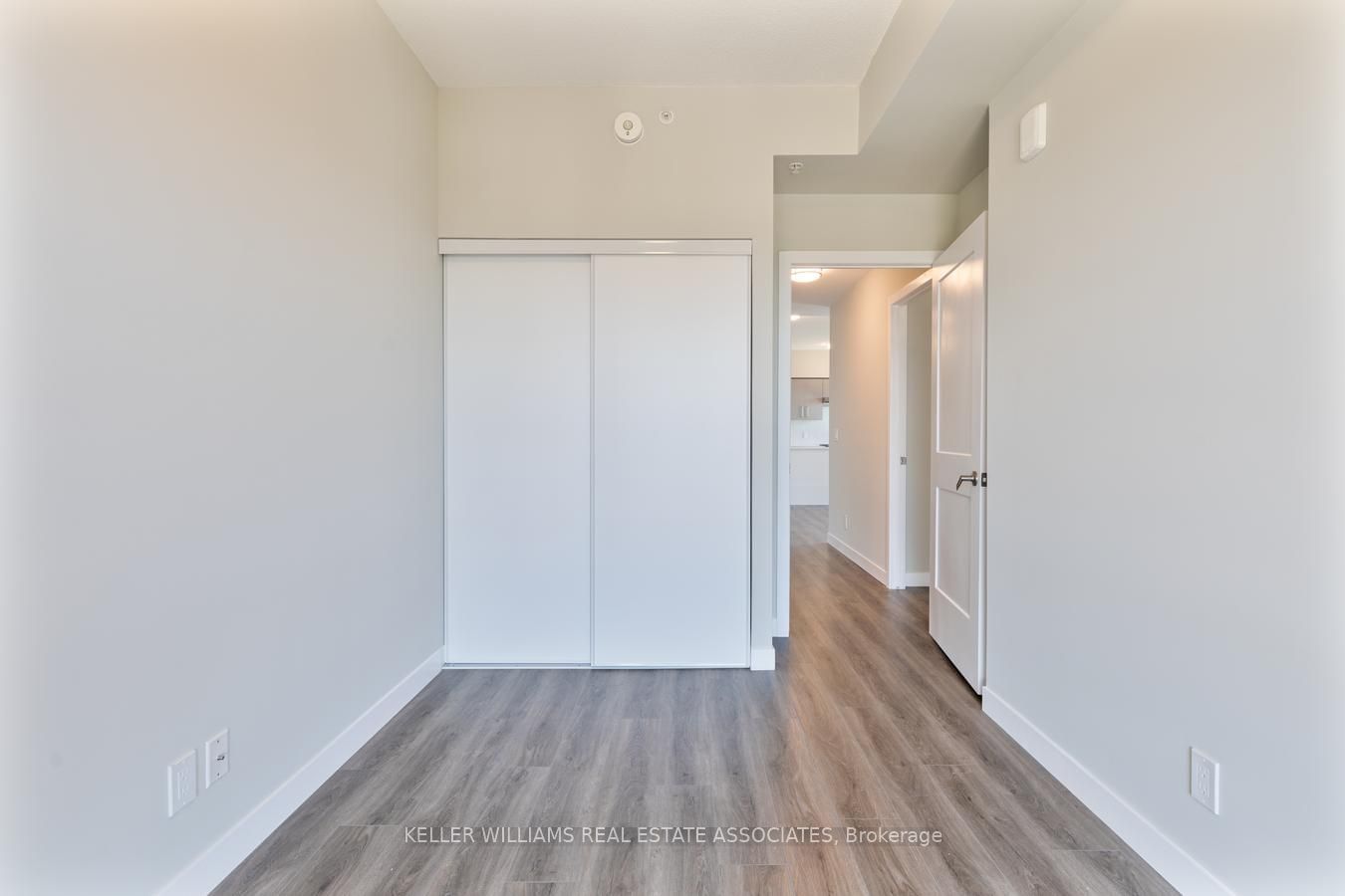 15 Queen St S, unit 1502 for sale - image #23