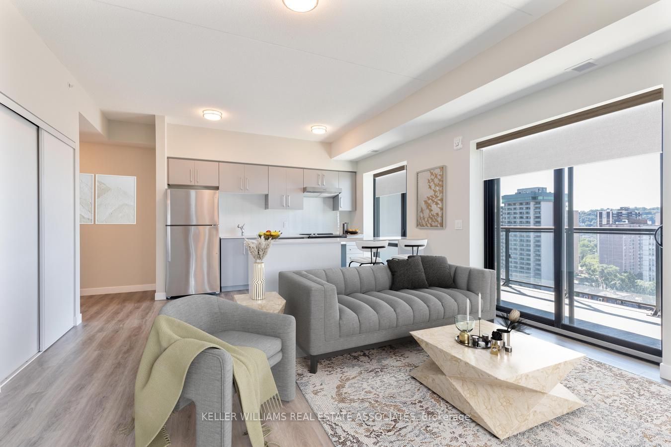 15 Queen St S, unit 1502 for sale - image #3