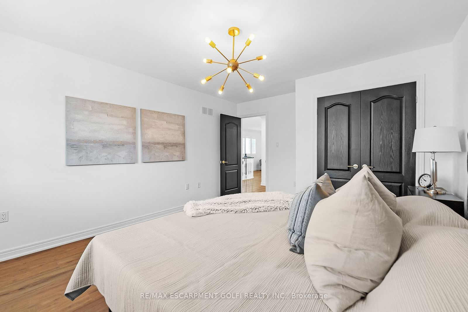 97 Sunvale Pl, unit 3 for sale - image #25