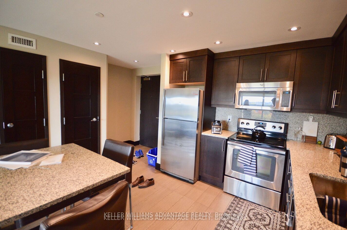 1235 Richmond St, unit 1113 for sale - image #3