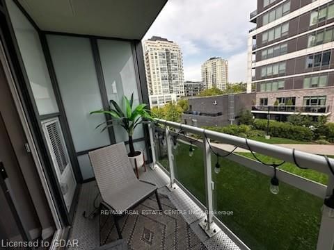 63 Arthur St, unit 409 for rent - image #12