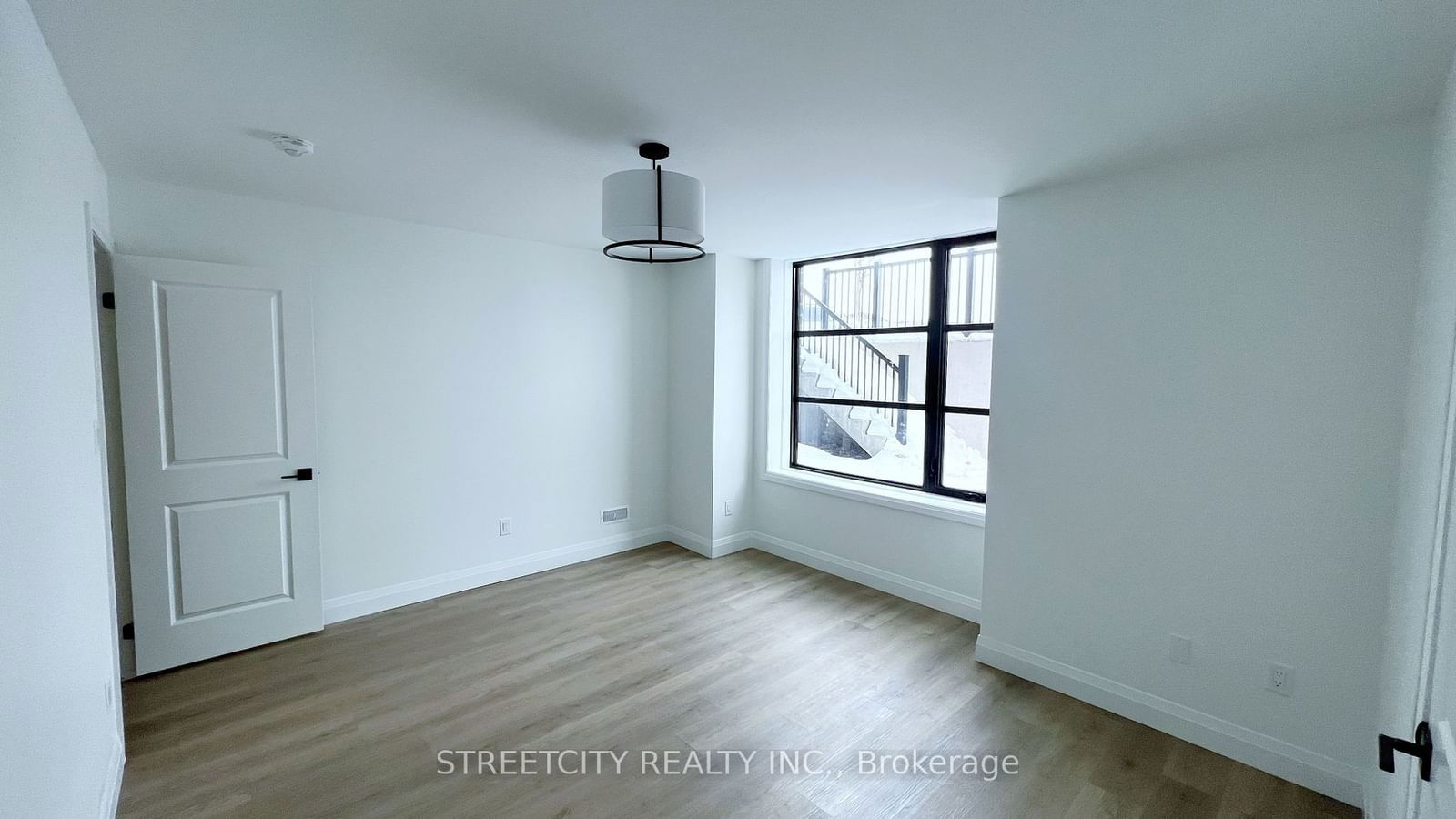 3900 Savoy St, unit 169 for sale - image #11