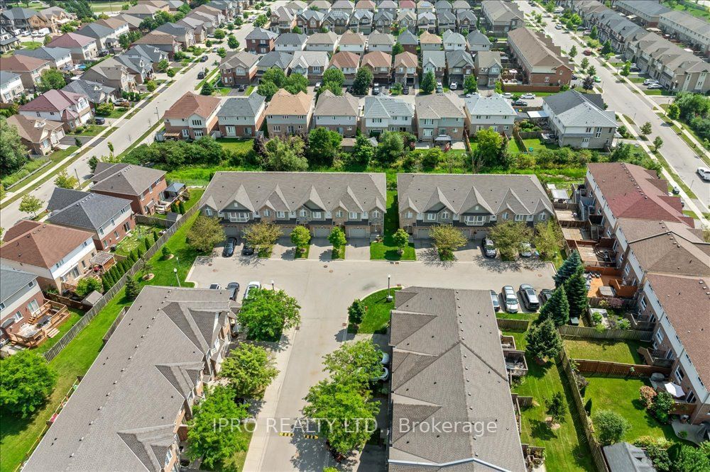 40 Darthmouth Gate Townhomes, Hamilton, Toronto