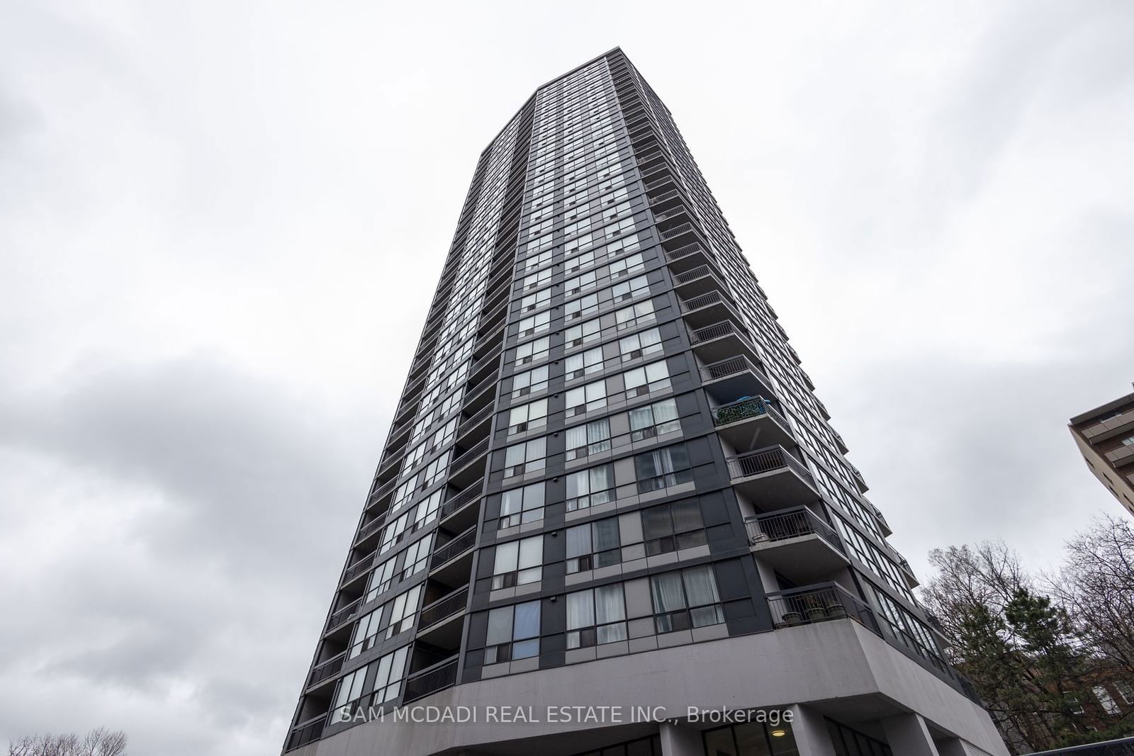 150 Charlton Ave E, unit 2008 for sale