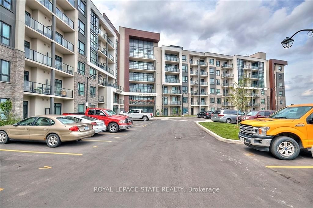 125 Shoreview Pl, unit 537 for rent - image #2