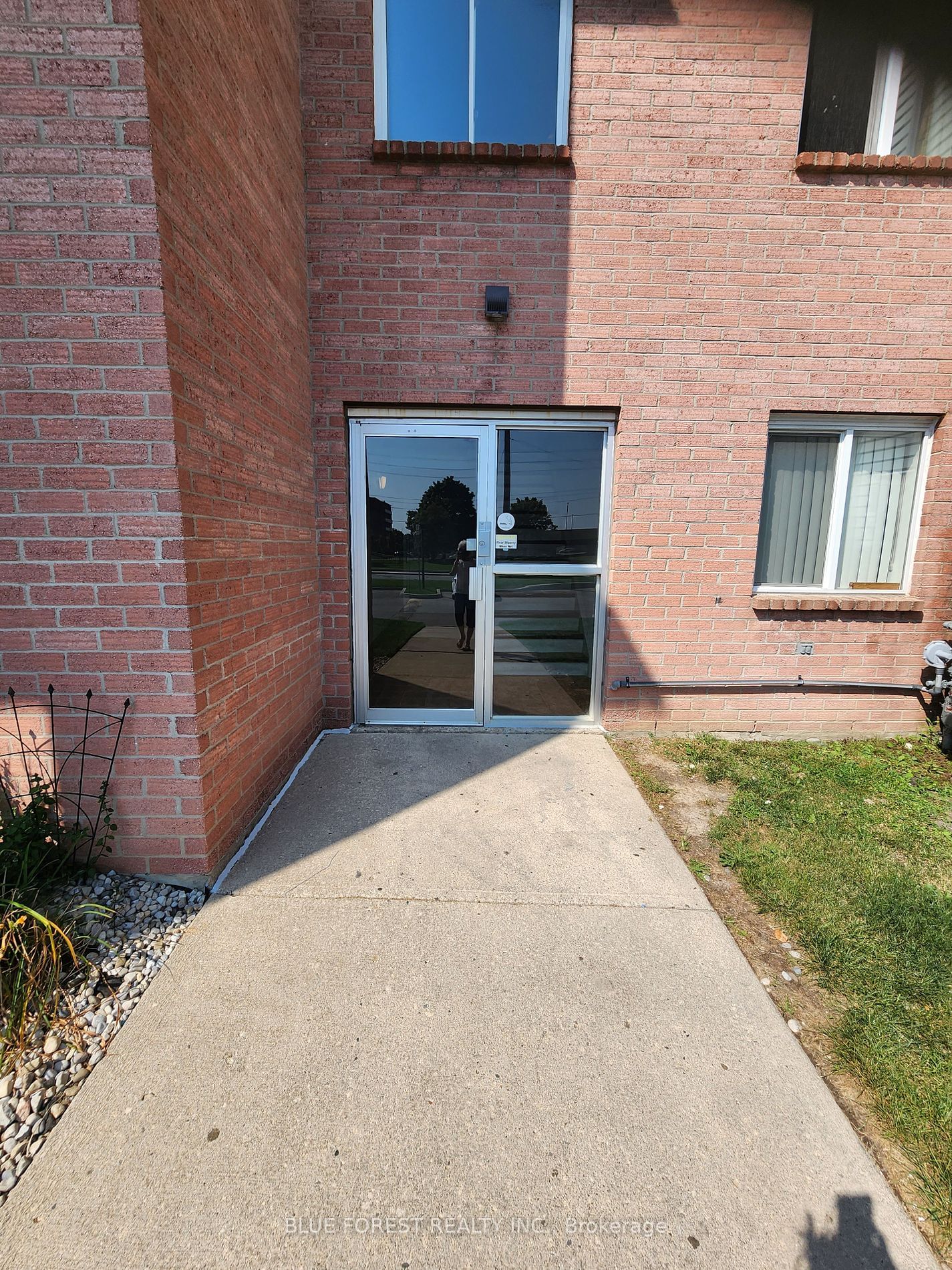 1096 Jalna Blvd, unit 103 for sale - image #16