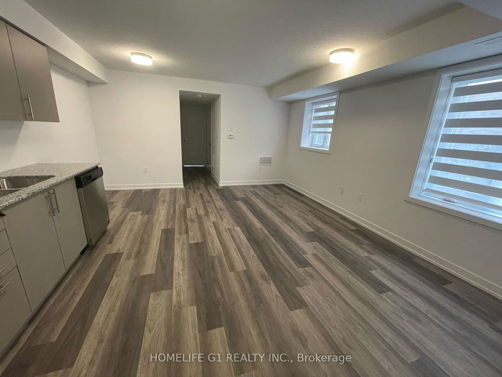 205 West Oak Tr, unit 29 for rent - image #4