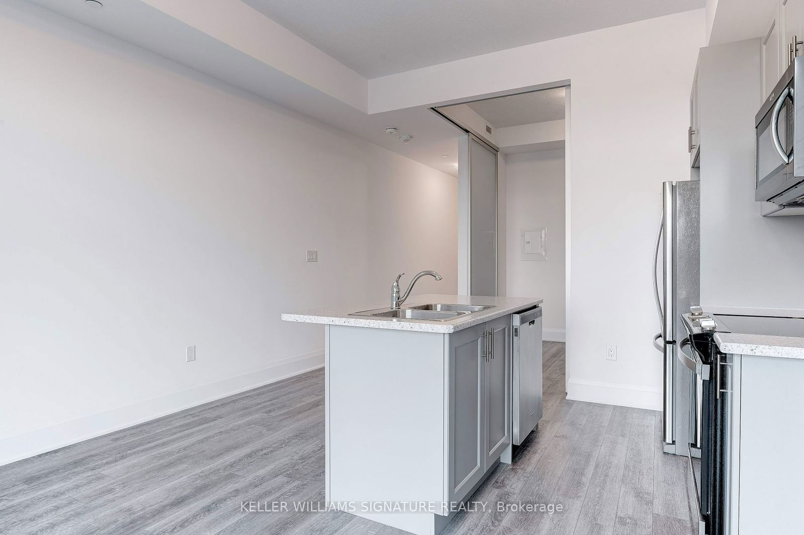 450 Dundas St E, unit 509 for sale