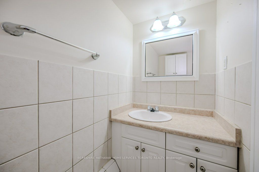 1964 Main St W, unit 803 for sale - image #26