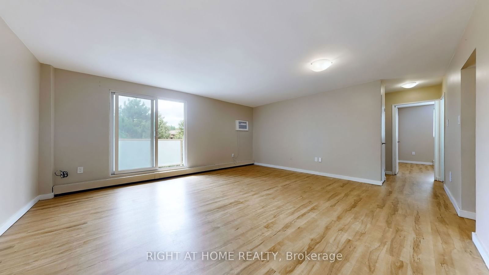 563 Mornington Ave, unit 204 for sale - image #8