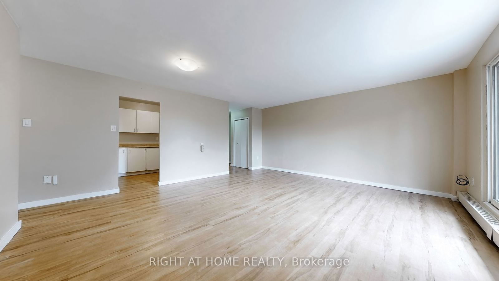 563 Mornington Ave, unit 204 for sale - image #9