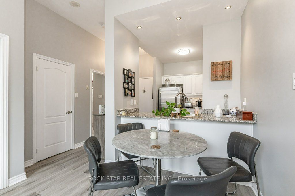 135 James St S, unit 107 for sale - image #12