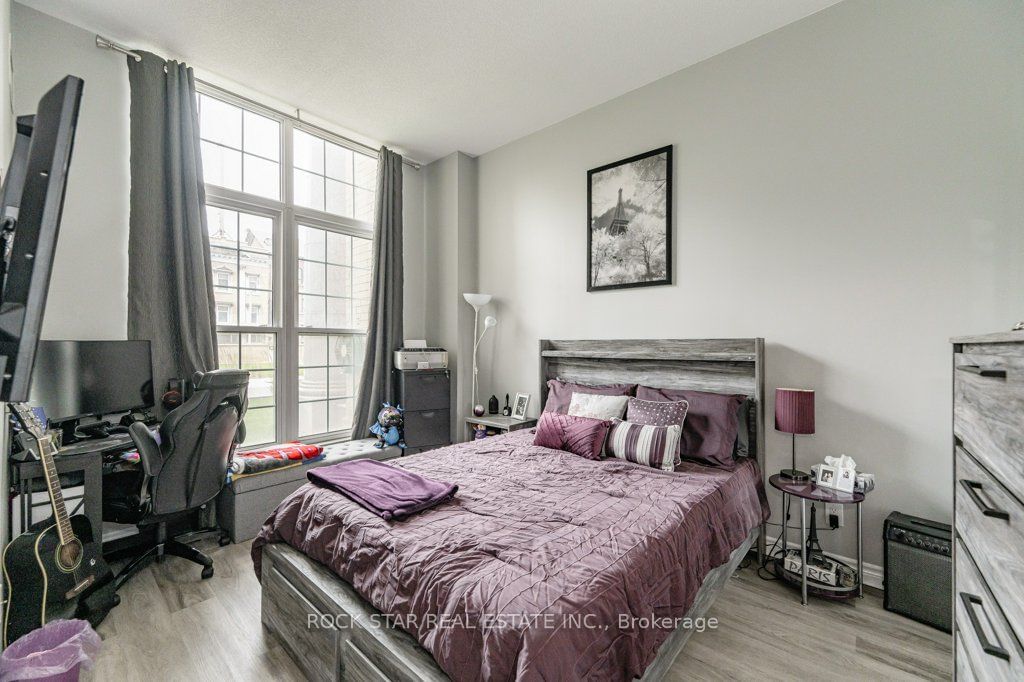 135 James St S, unit 107 for sale - image #16