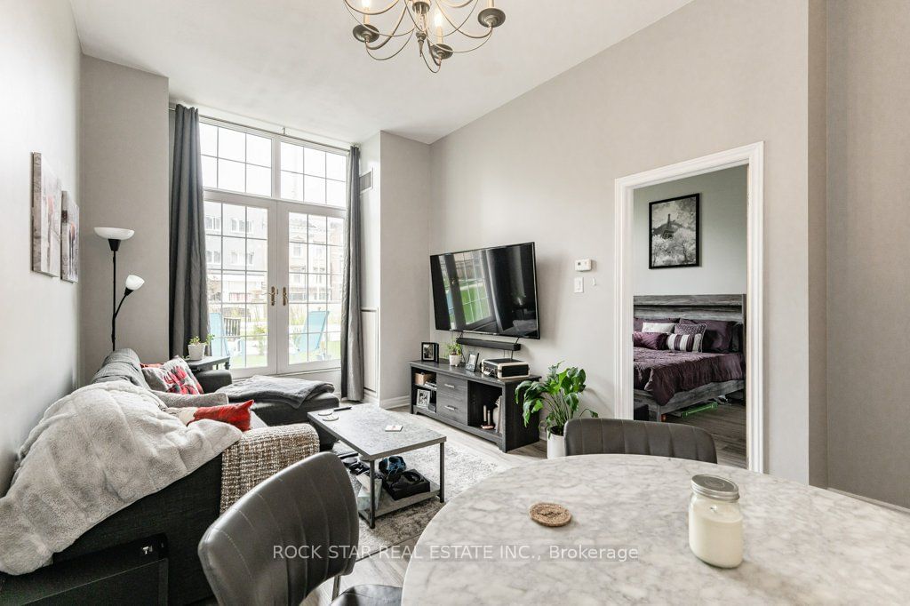 135 James St S, unit 107 for sale - image #9