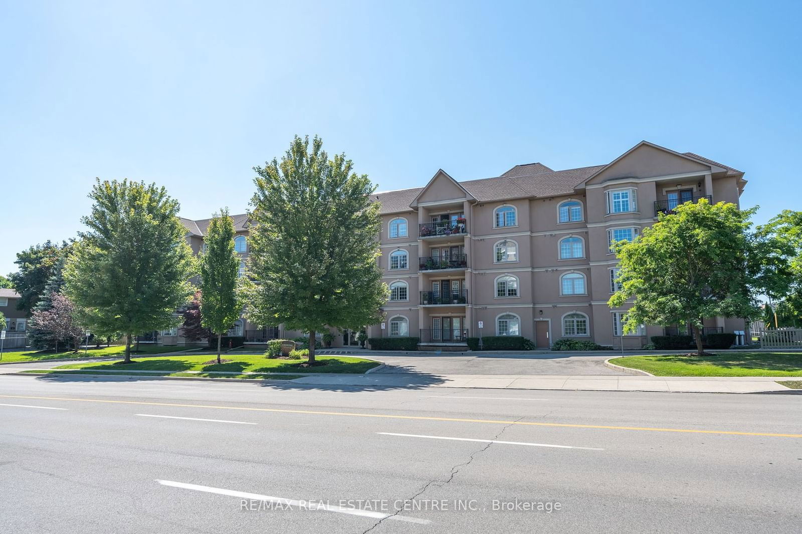 908 MOHAWK Rd, unit 303 for sale - image #1