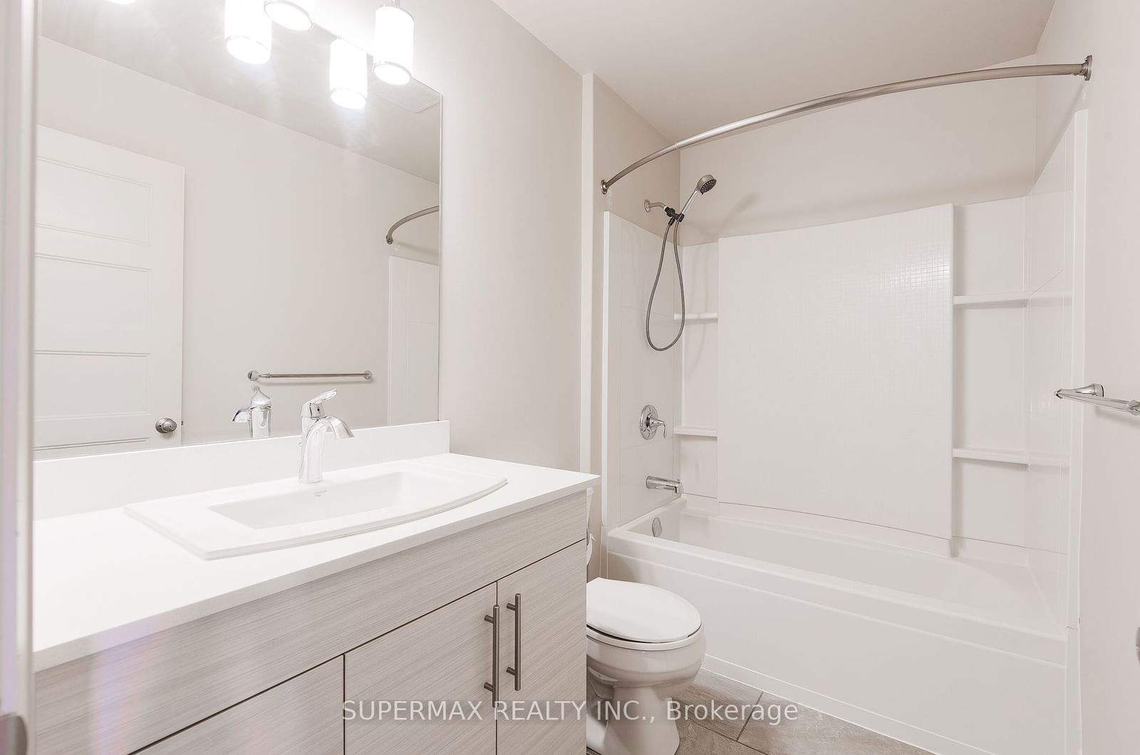 3025 Singleton Ave, unit 110 for sale