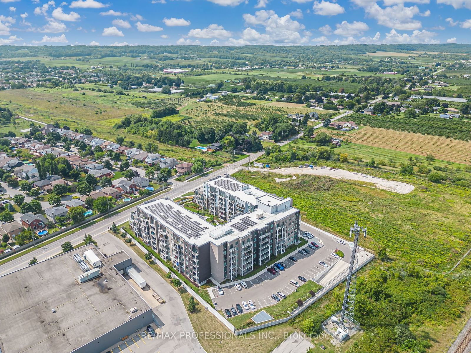 5055 Greenlane Rd, unit 614 for sale