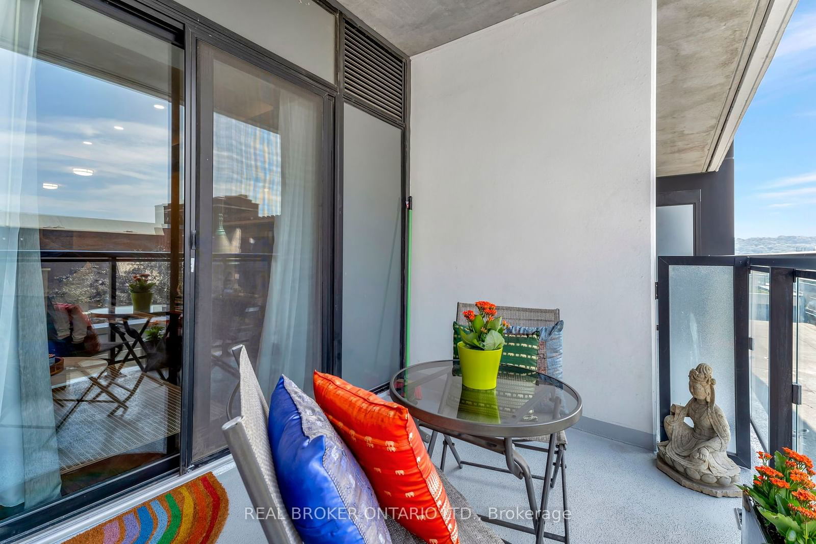 15 Queen St S, unit 507 for sale - image #18