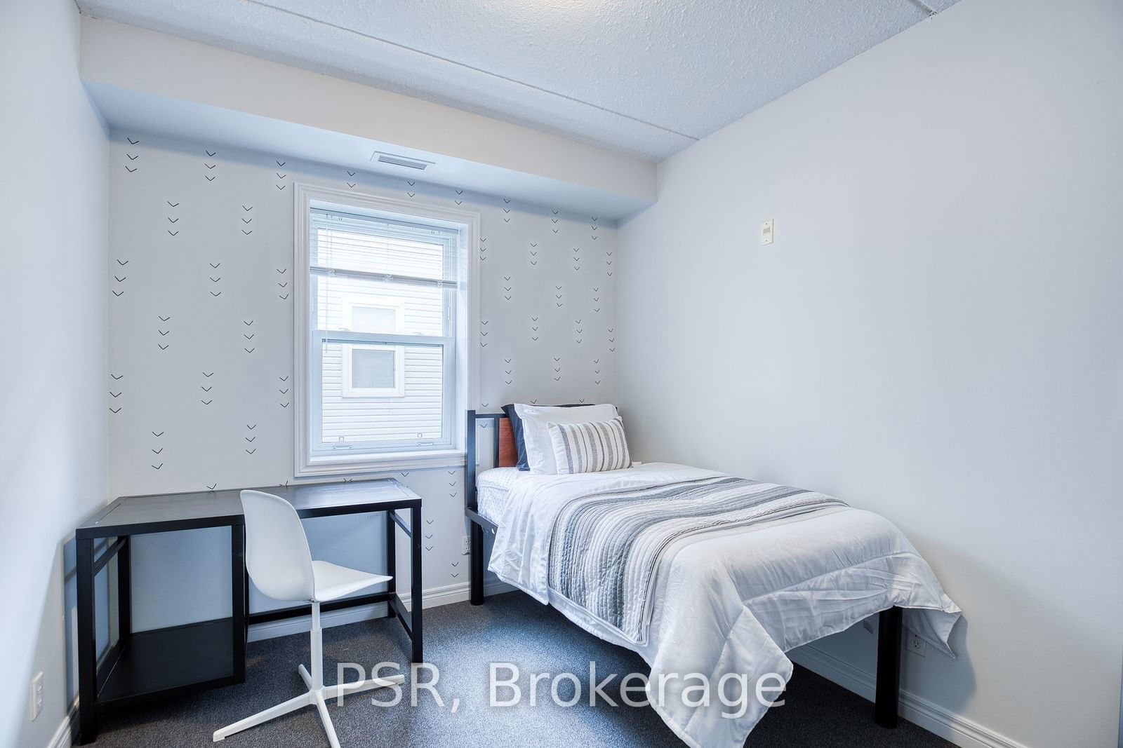 253 Lester St, unit 102 for sale - image #15