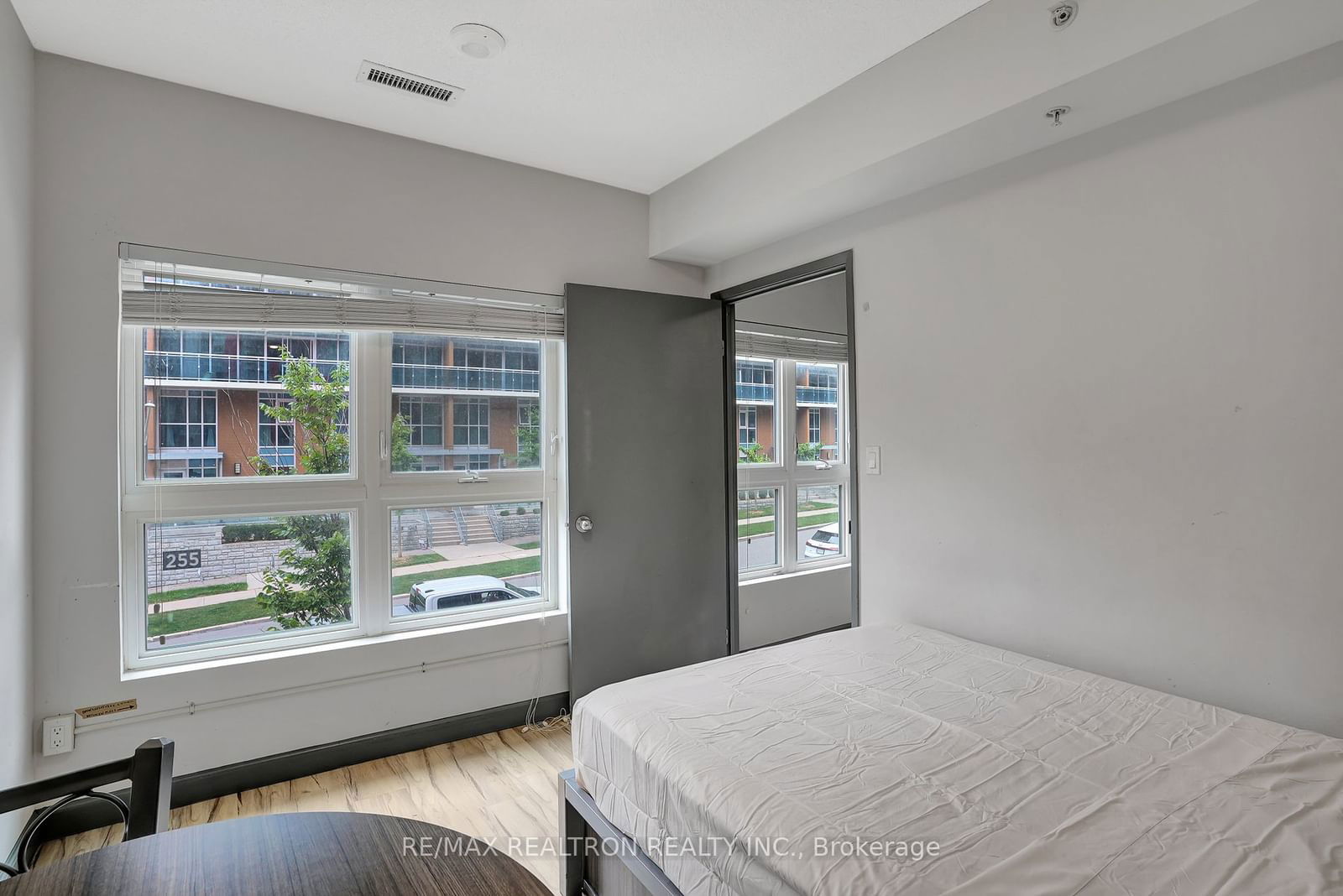 258B Sunview St, unit 228 for sale - image #16