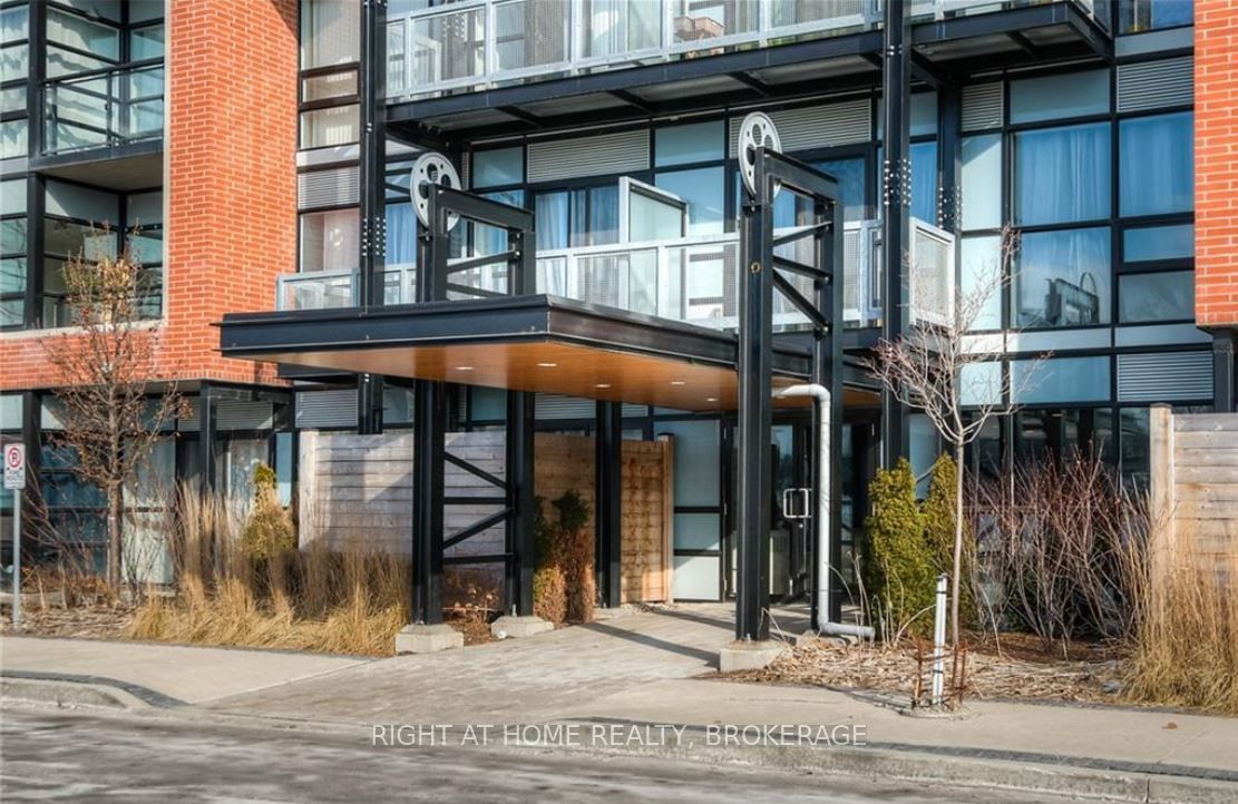 155 St Leger St, unit 117 for rent - image #3