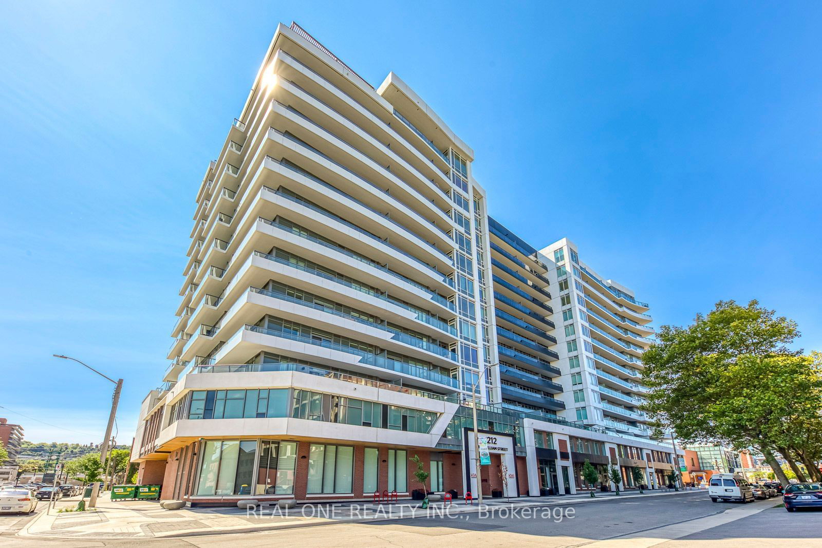 212 King William St, unit 906 for sale