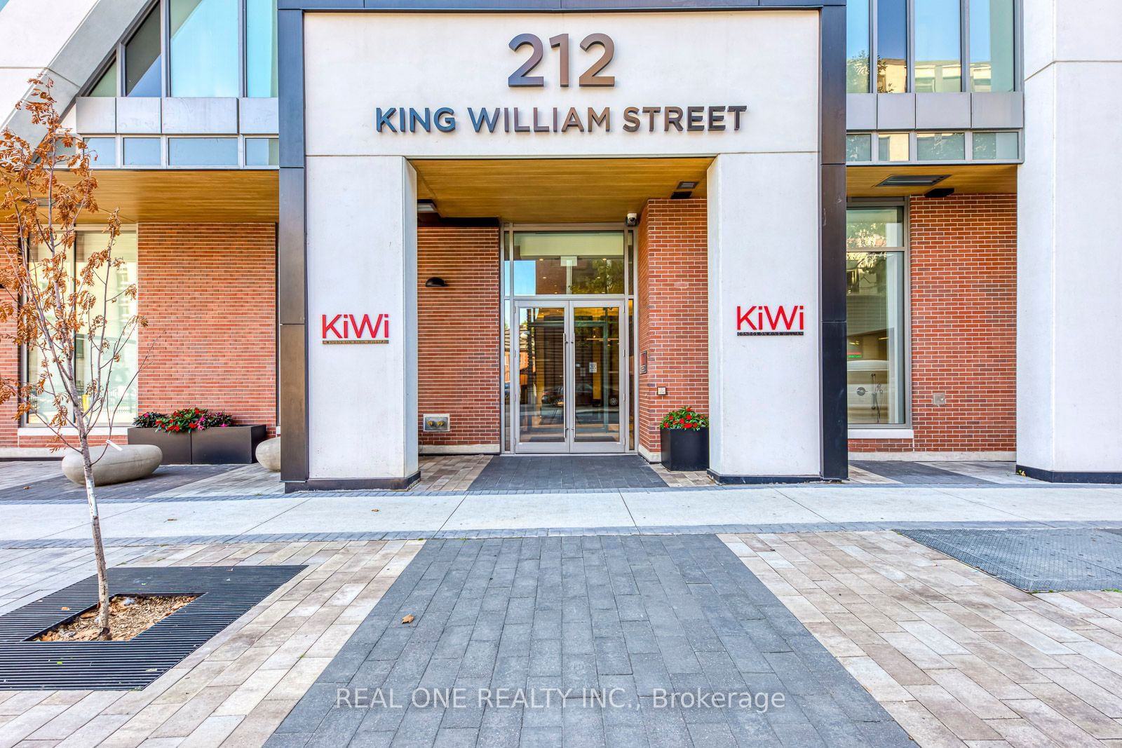 212 King William St, unit 906 for sale - image #26