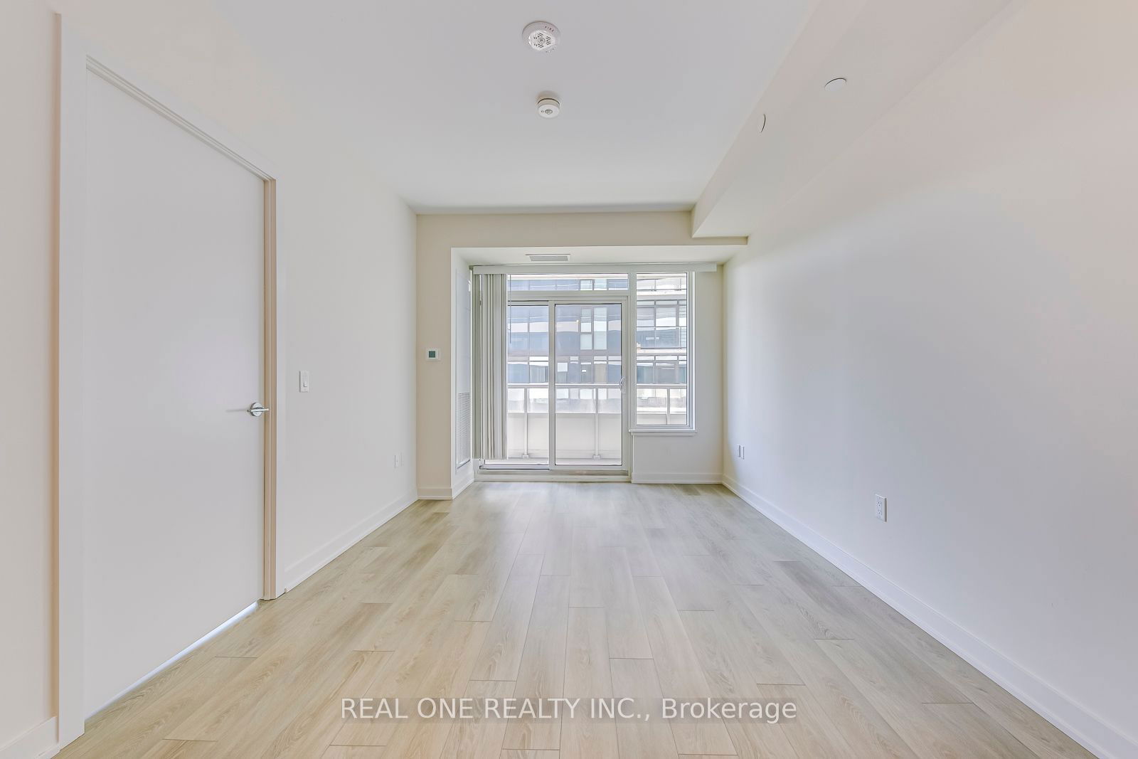 212 King William St, unit 906 for sale - image #6