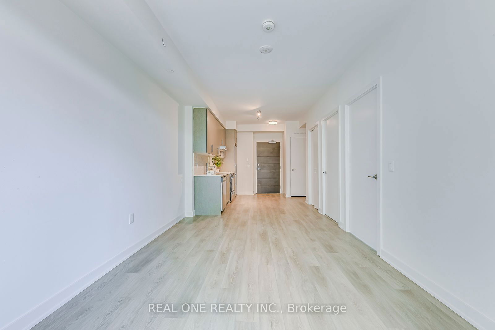 212 King William St, unit 906 for sale - image #7