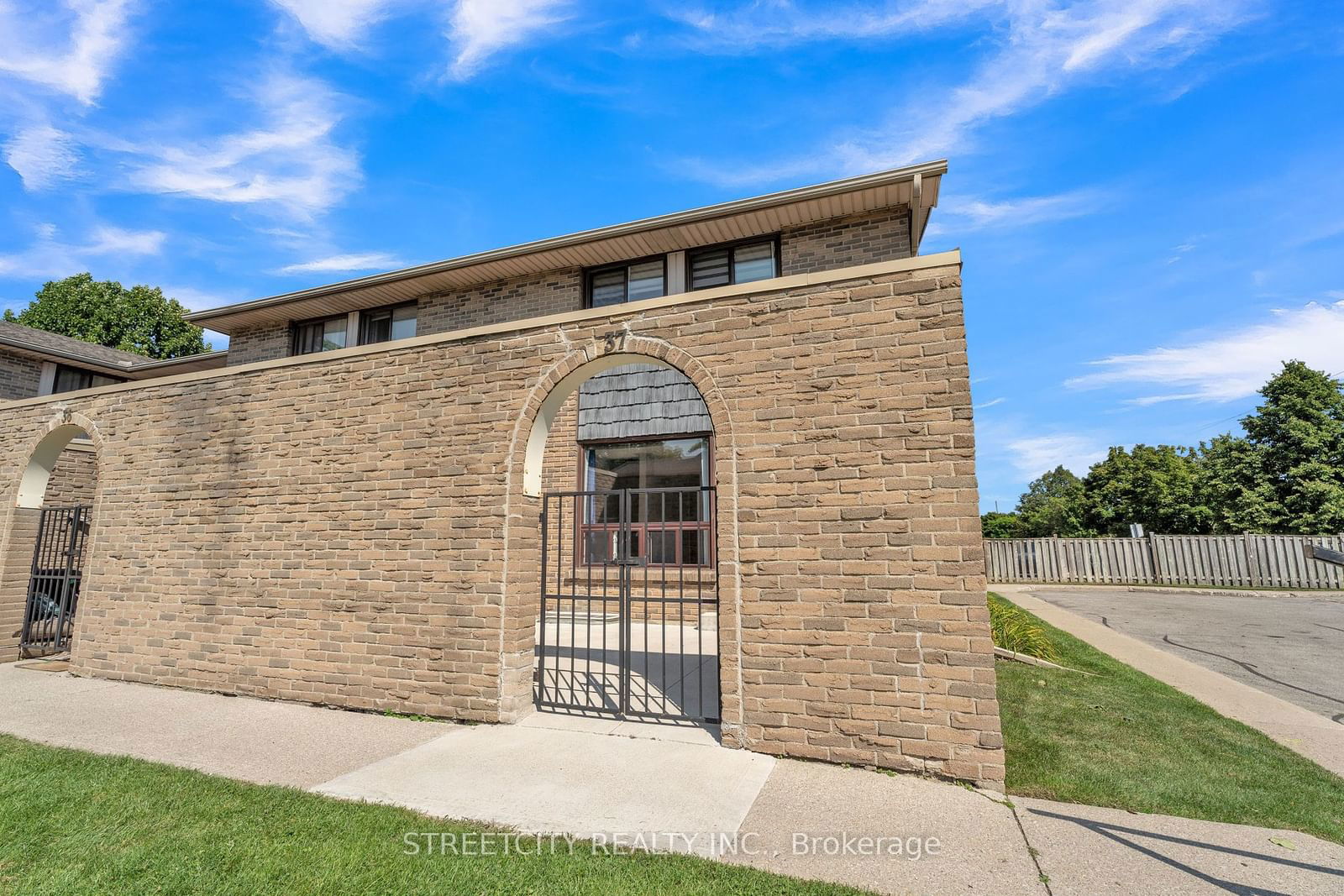 474 Southdale Rd E, unit 37 for sale - image #39