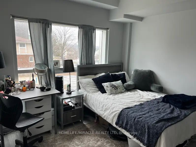 275 Larch St, unit B103 for rent - image #6