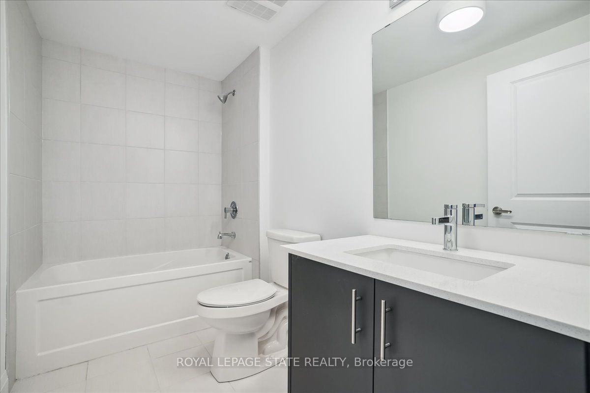 153 Wilson St W, unit 213 for rent - image #25