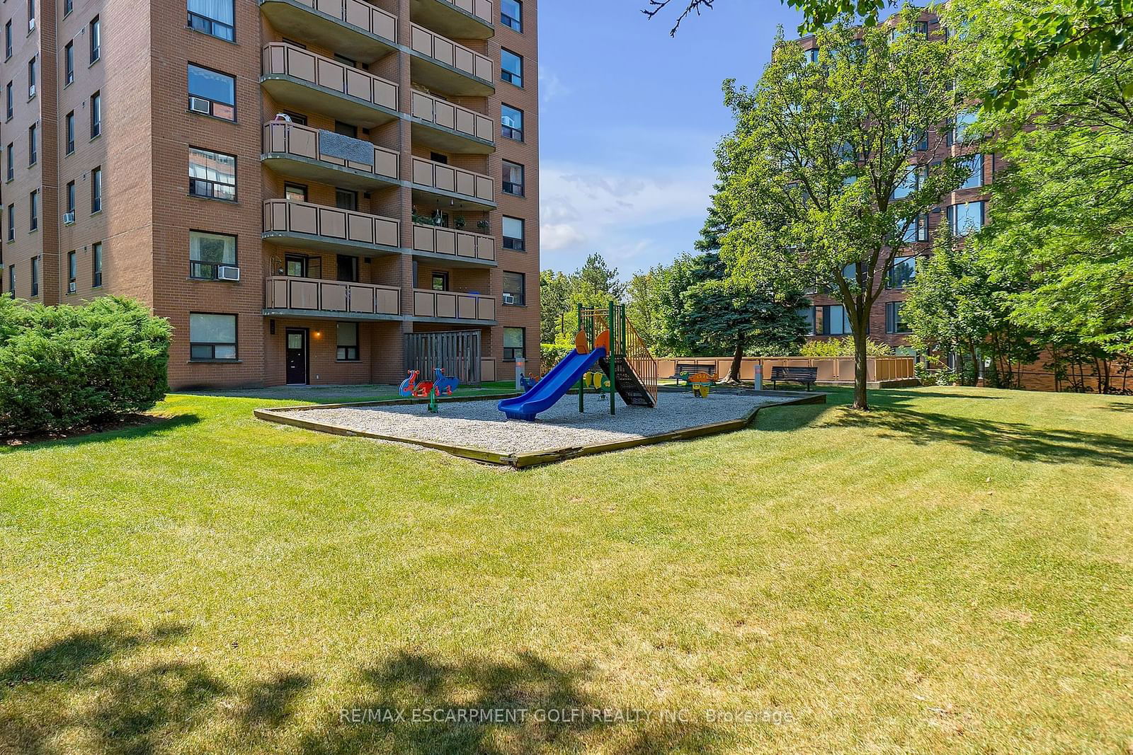 180 Limeridge Rd W, unit 702 for sale - image #18