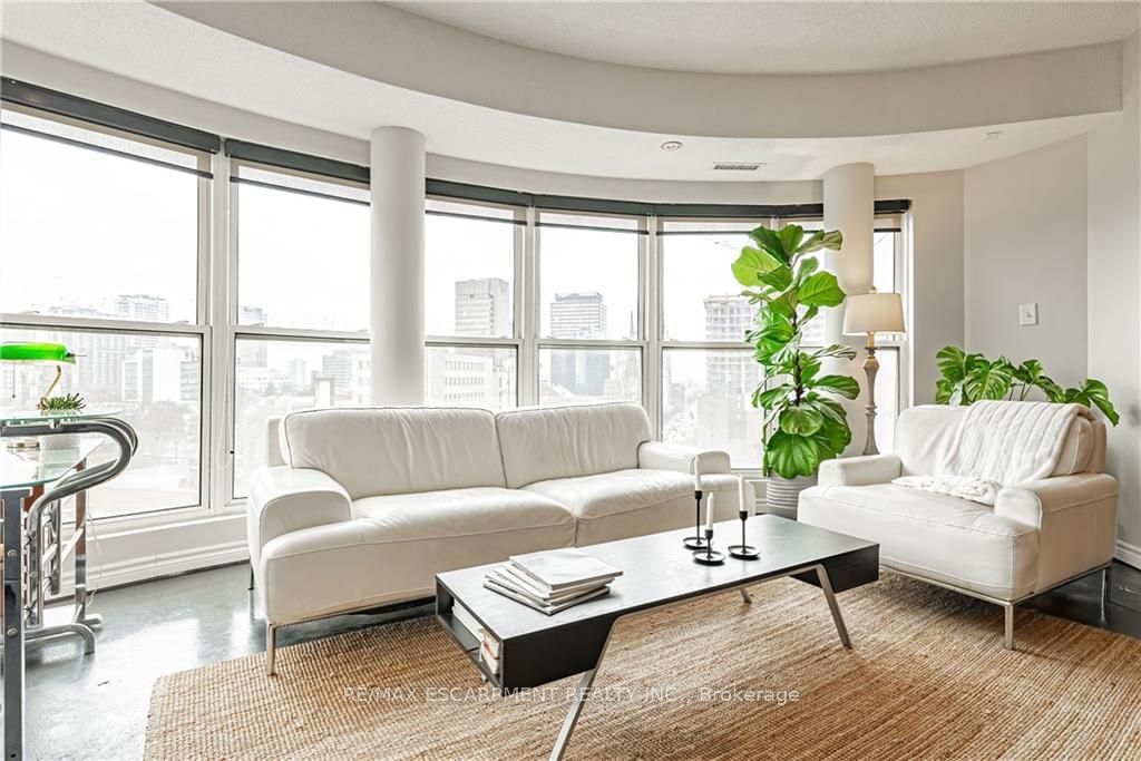 135 James St S, unit 814 for sale - image #3