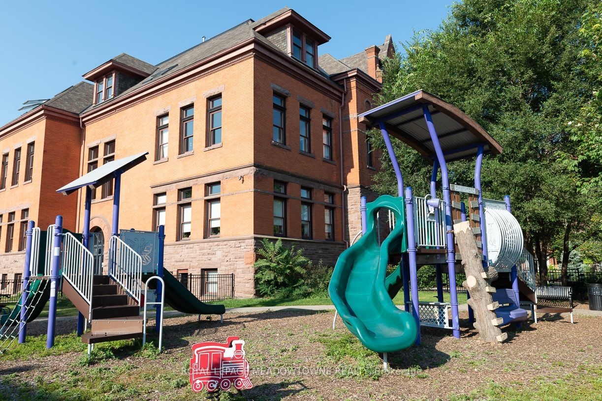 Stinson School Lofts, Hamilton, Toronto